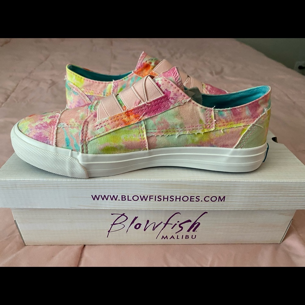 🌈 Blowfish Sneakers